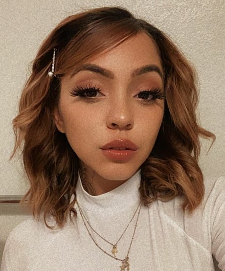 B mariee3 model adult pictures