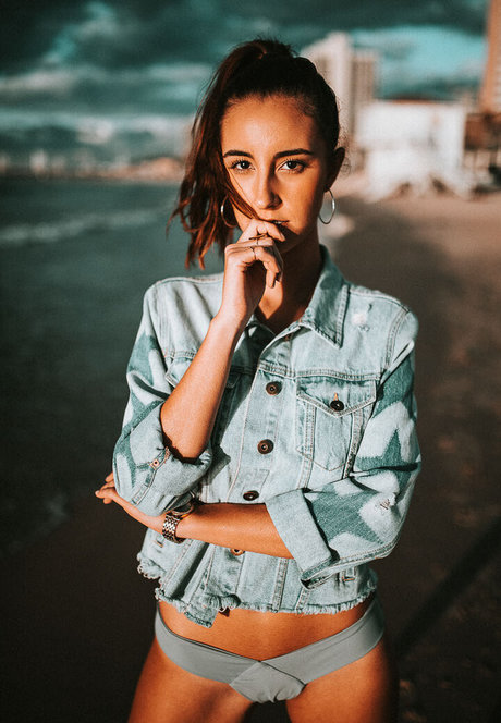 Emanuelle Kadosh model pretty gallery