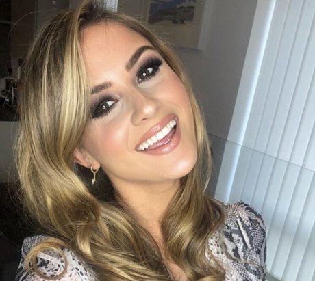 Alicia Oates star erotic gallery