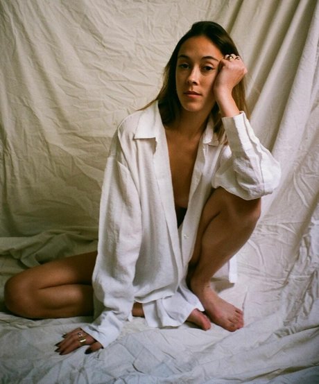 Emma Carmi perfect pornstar gallery