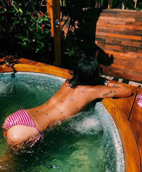 Peggy Gou pornstar hd img