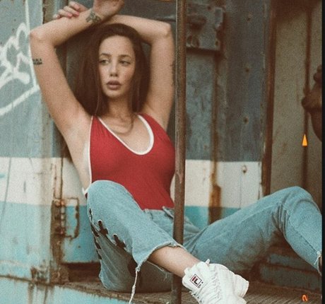 Emuna Zuzut best model img