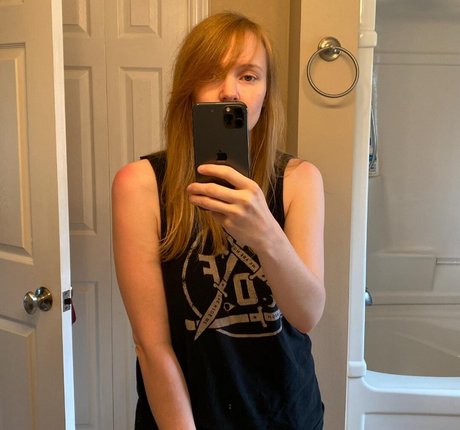 Amanda The Jedi erotic model img