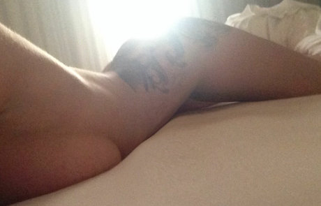 Carolynne Poole adult model gallery