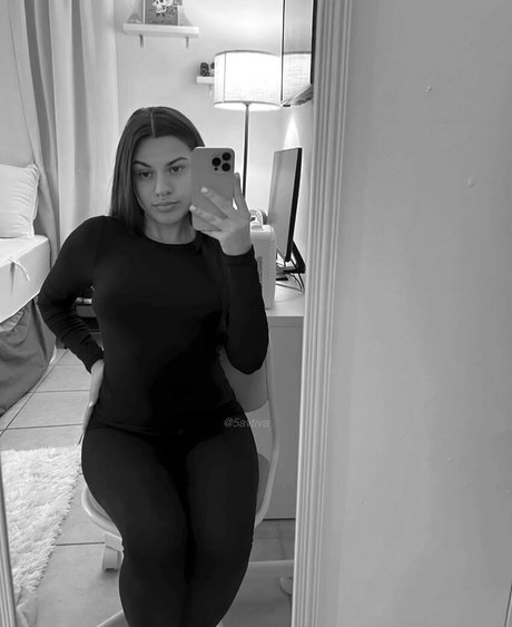 Savtiva sexy star images