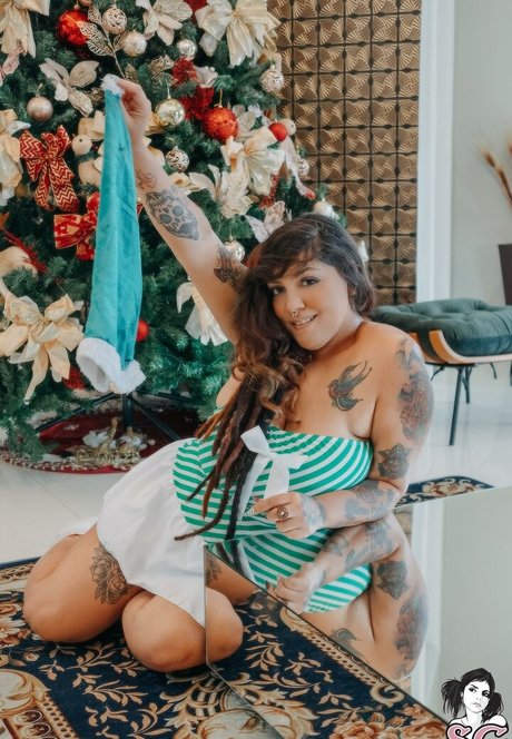 Arthemis pornographic model pictures