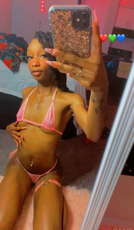 yanasmg nudes model photo