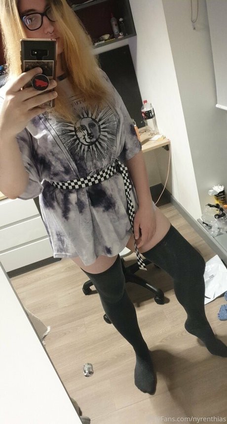 nyrenthias high quality pornstar pictures