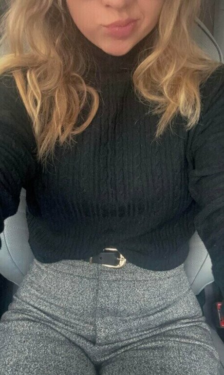 its susannuh pornographic model img