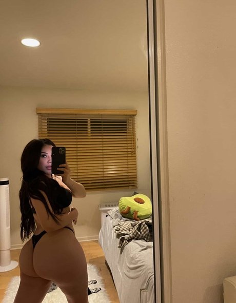 mamibree hd pornstar pic