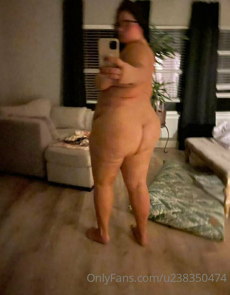 bootyhole king naked actress pic