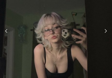 cheyy cheyy hot model pic