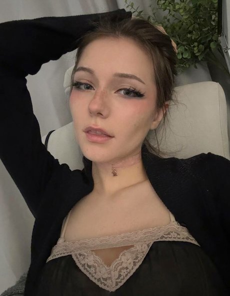 angejla star nudes image