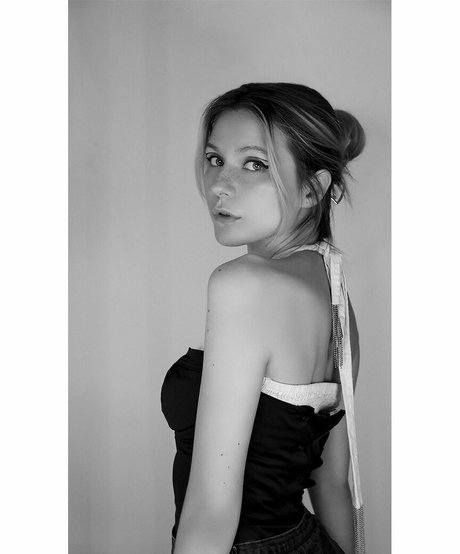 angejla perfect model images