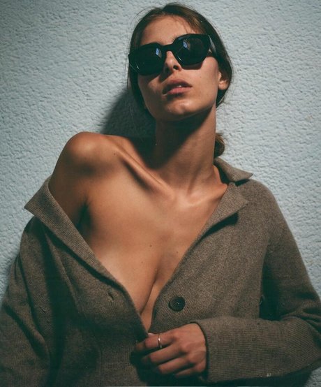 Noa Brener model pornographic pic