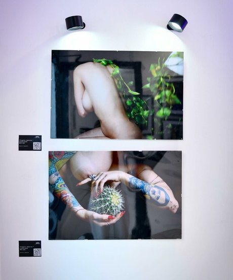 Inkedsmokinggirl model beautiful photos