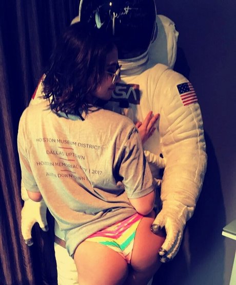 Morgan Voit pornstar top photo