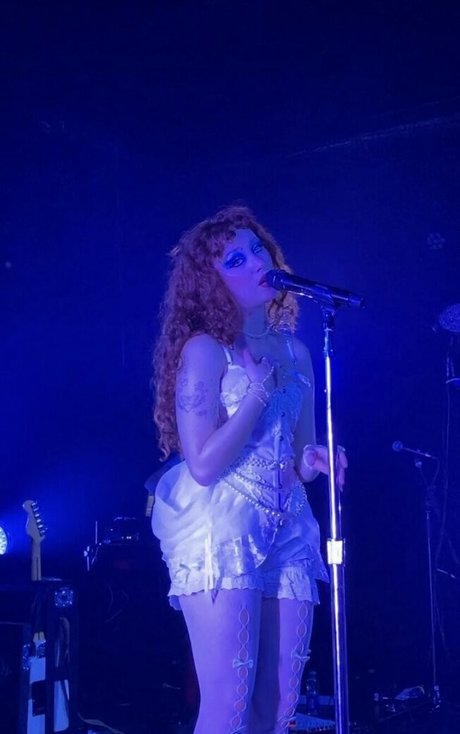 Chappell Roan nudes model pic