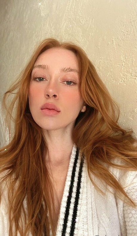 roisonheart porn model photo