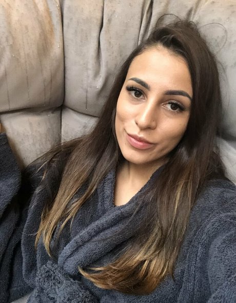 old lady onlyfans exclusive archive