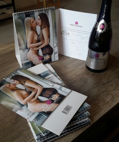 Anissakate model best photos