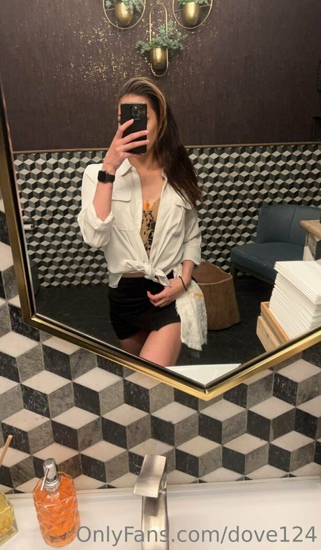 dove124 model naked gallery