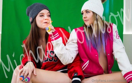 lexidoesntlikeyou sexy model pic