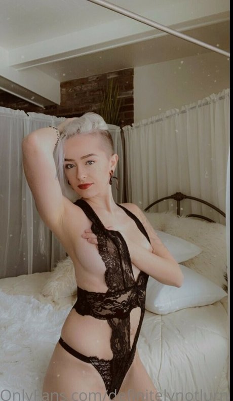 Lurn pornstar hot photo