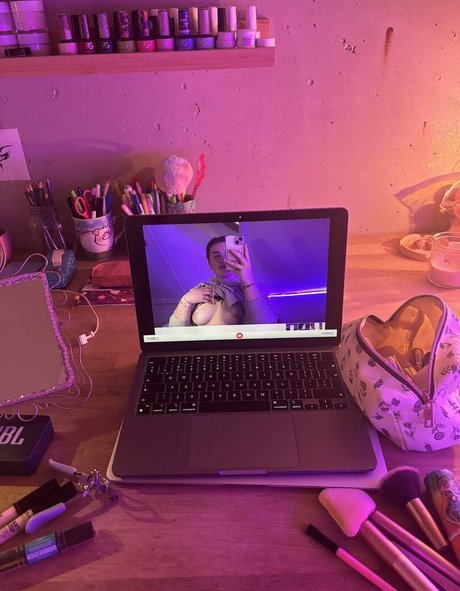 blonde squirt onlyfans xxx images