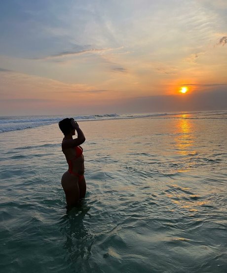 arianelcrd model hot pictures