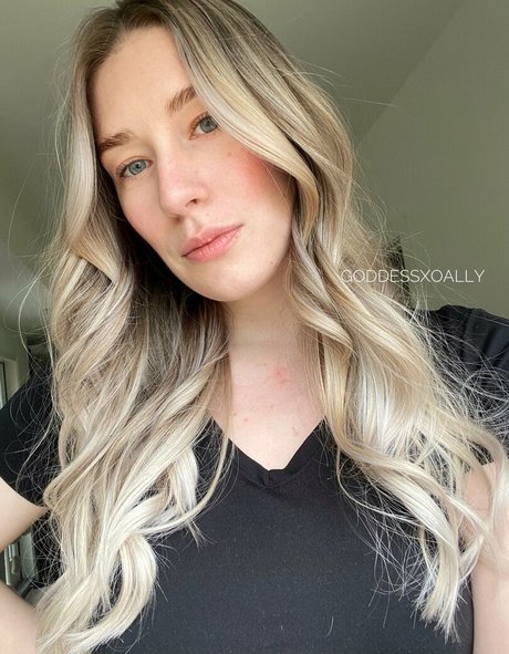 Goddess Ally Etana naked star picture