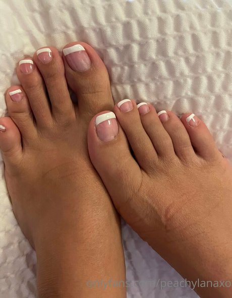 peachylanaxo model best photo