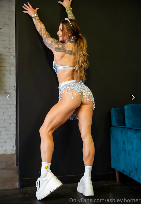 Ashley Horner model art gallery