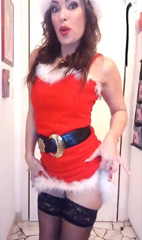 Sheila Grembiule hot actress photo