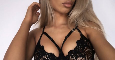 tashaanewcombe star erotic galleries