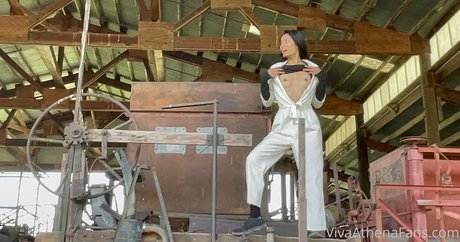 vivaathena model sexy img