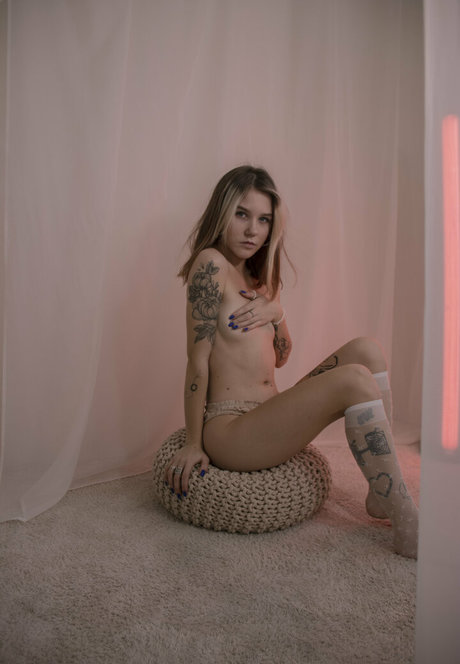 disimaria xxx star images