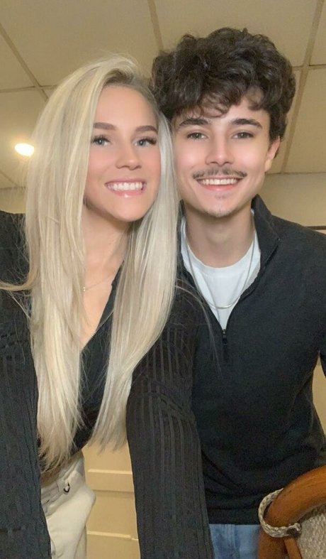 Alyssa Bryanne star pretty galleries