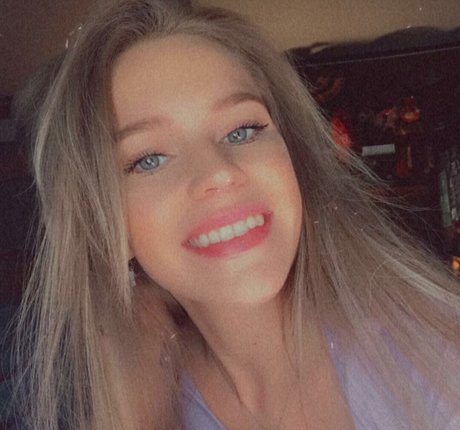 Alyssa Bryanne top star gallery