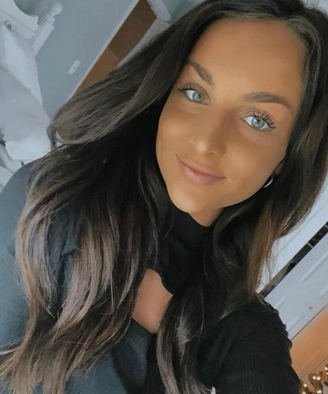 Allie Rosadino beautiful star pics