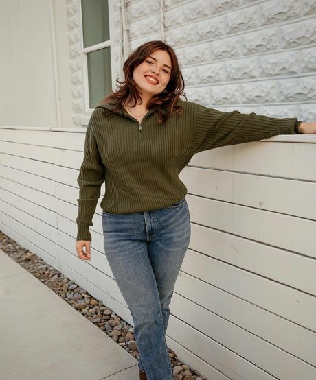 Alondra Larson nudes actress image