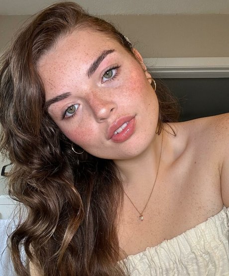 curly ebony onlyfans pornographic images