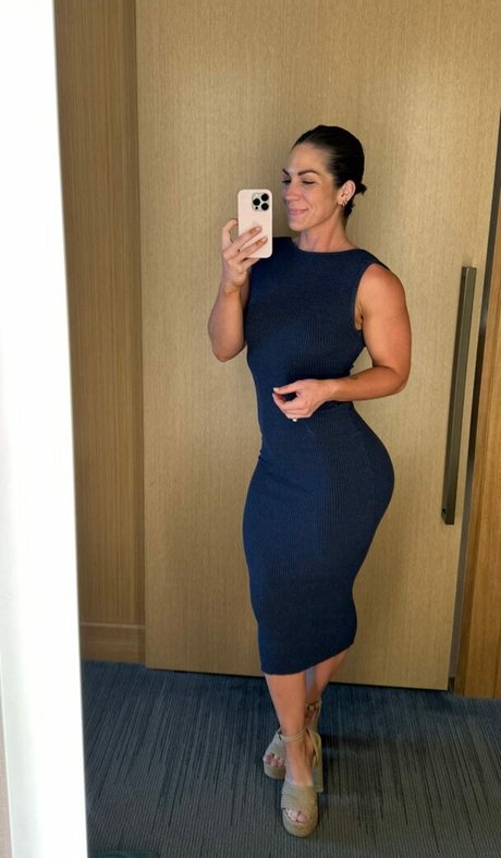 Noellebenepe erotic star galleries