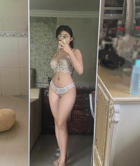 Juu Lynn beautiful actress archive