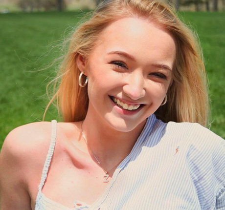 Zola Bzdek perfect actress image