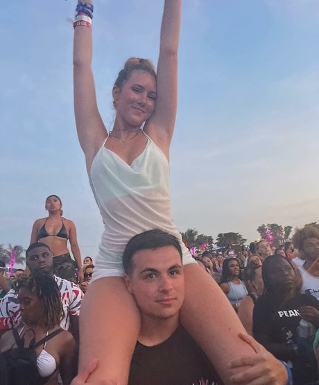 Lindsay Farland star best img