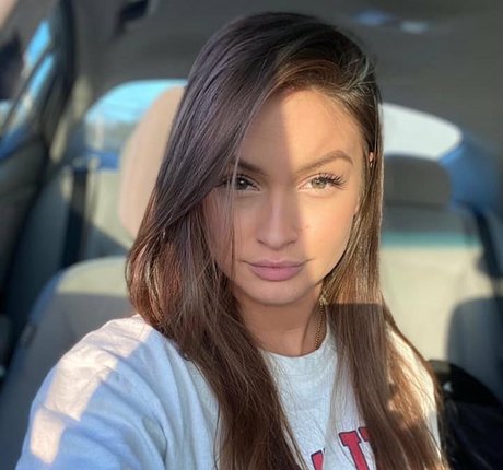 Kayla Giarrusso nude pornstar pic