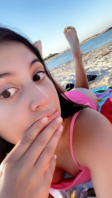 ohstrawburry exclusive pornstar image