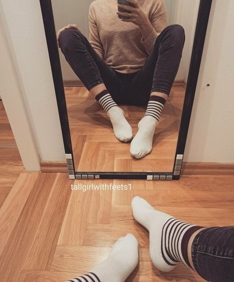 tallgirlwithfeets hd star photo