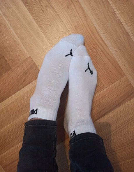 tallgirlwithfeets pornstar naked image